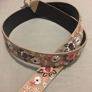 NWOT Rebecca Minkoff Floral Guitar Strap
